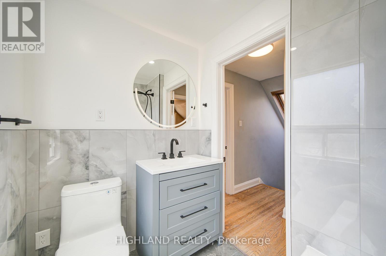 90 Clouston Avenue, Toronto, Ontario  M9N 1A7 - Photo 27 - W12958188