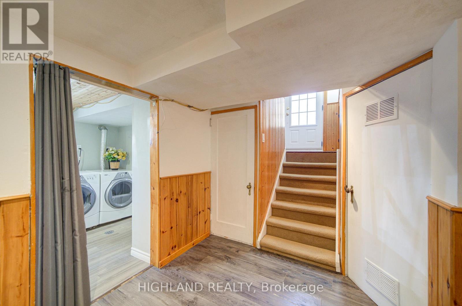 90 Clouston Avenue, Toronto, Ontario  M9N 1A7 - Photo 31 - W12958188