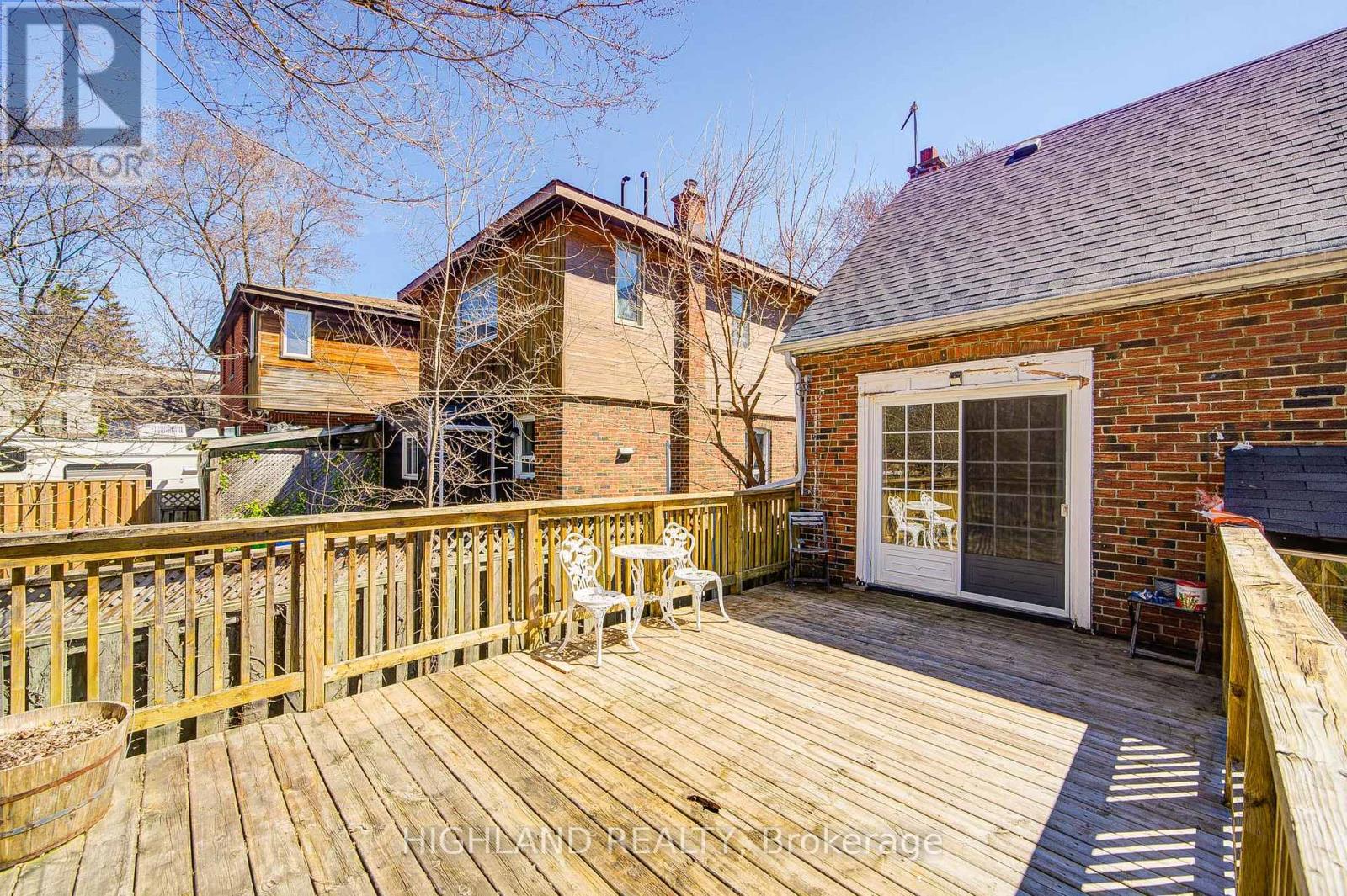 90 Clouston Avenue, Toronto, Ontario  M9N 1A7 - Photo 40 - W12958188