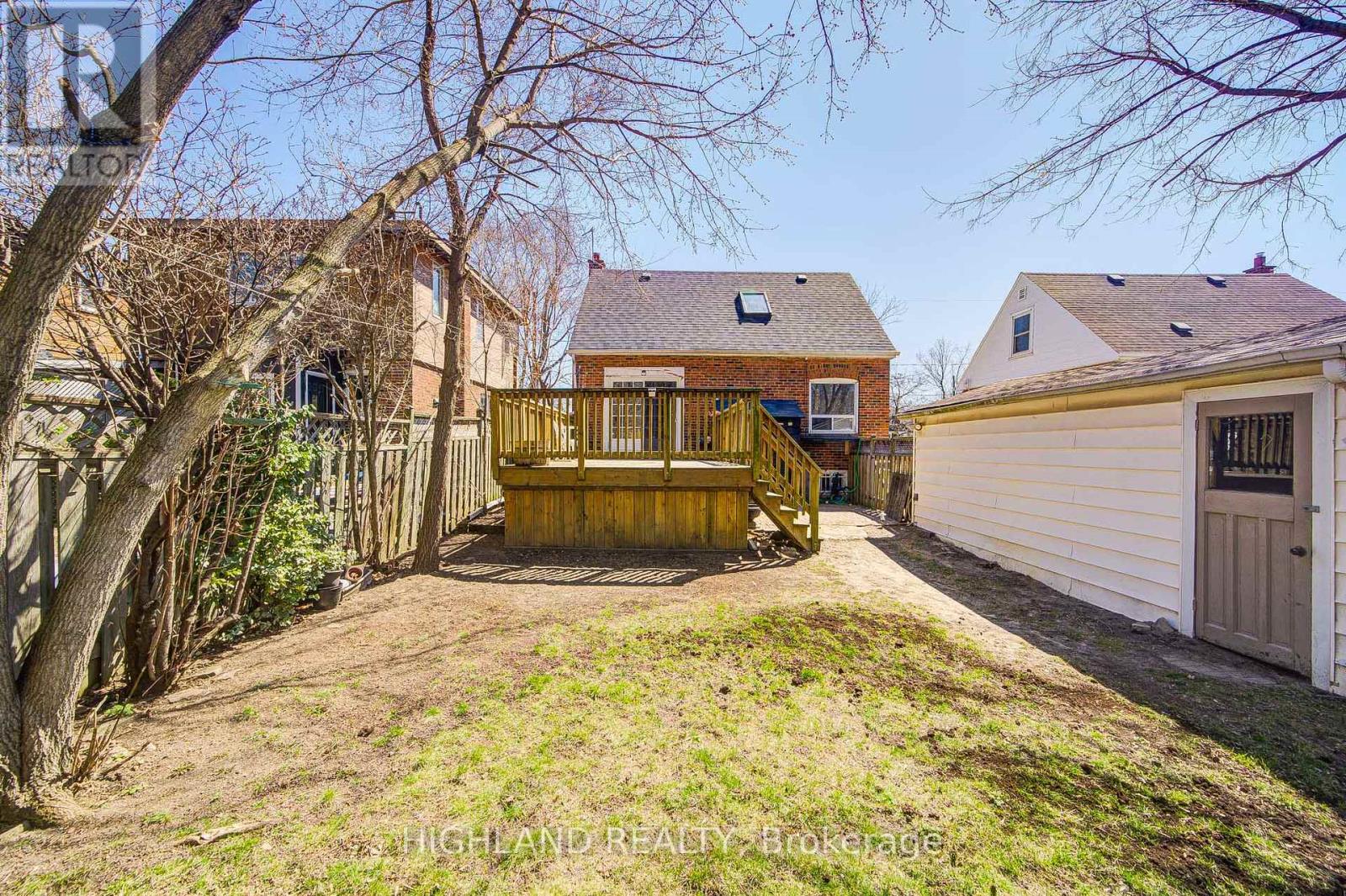 90 Clouston Avenue, Toronto, Ontario  M9N 1A7 - Photo 45 - W12958188