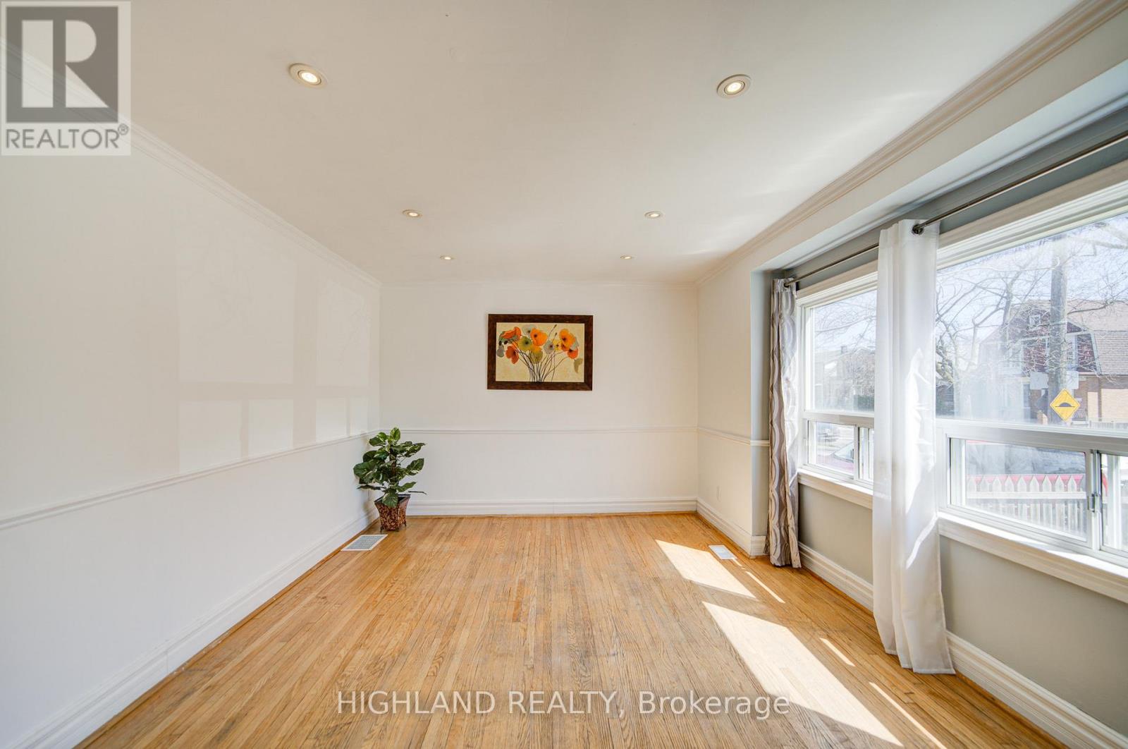 90 Clouston Avenue, Toronto, Ontario  M9N 1A7 - Photo 6 - W12958188