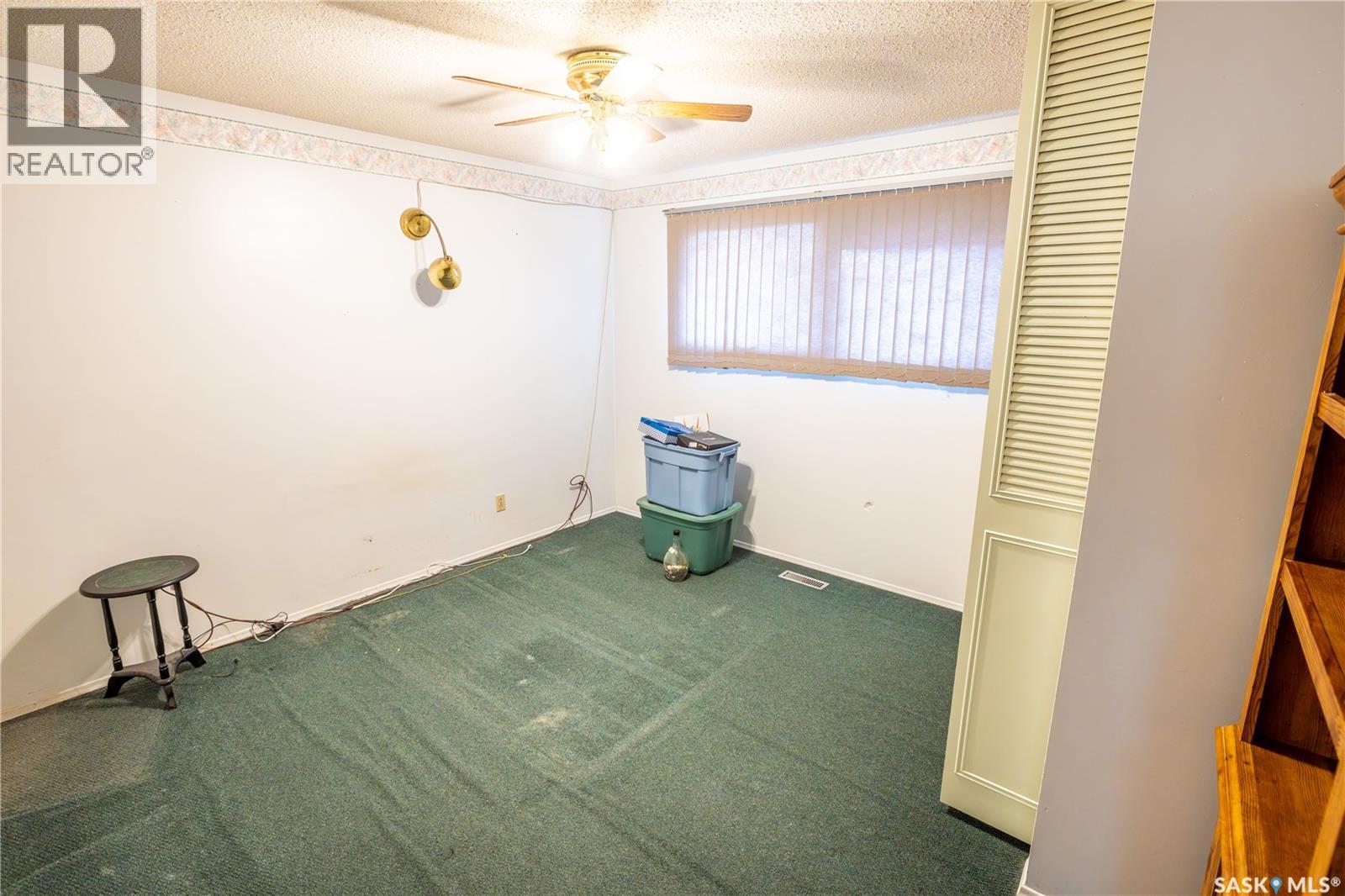 1416 Athabasca Street W, Moose Jaw, Saskatchewan  S6H 6E1 - Photo 8 - SK032093