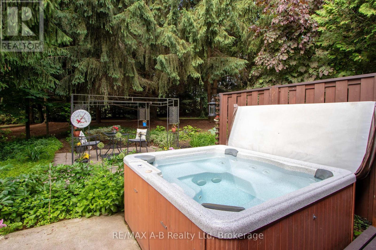 923382 Road 92, Zorra, Ontario  N0M 2G0 - Photo 35 - X12837720