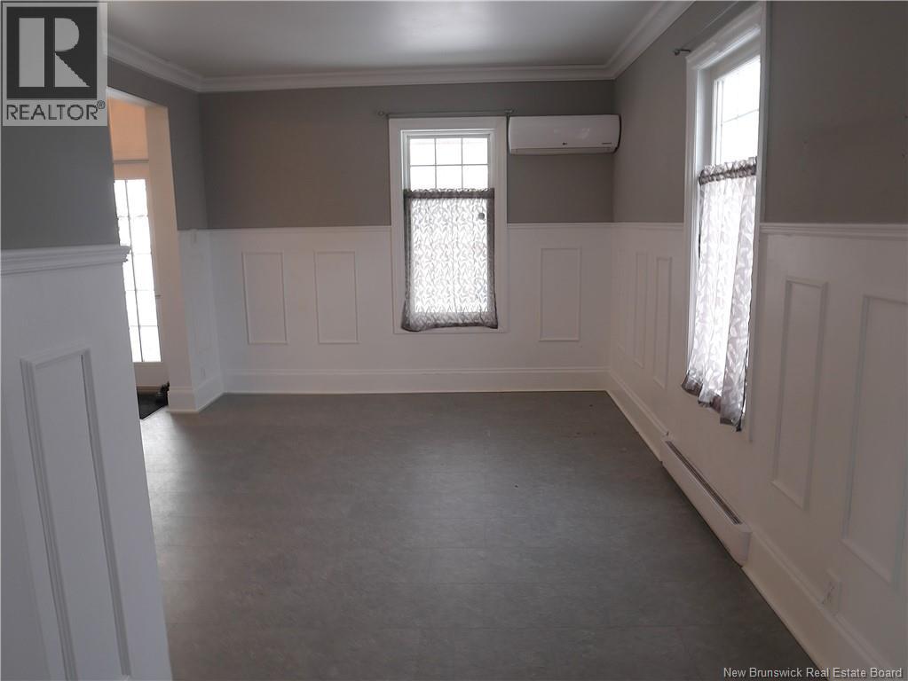 118 Victoria St, Woodstock, New Brunswick  E7M 3A5 - Photo 11 - NB136390