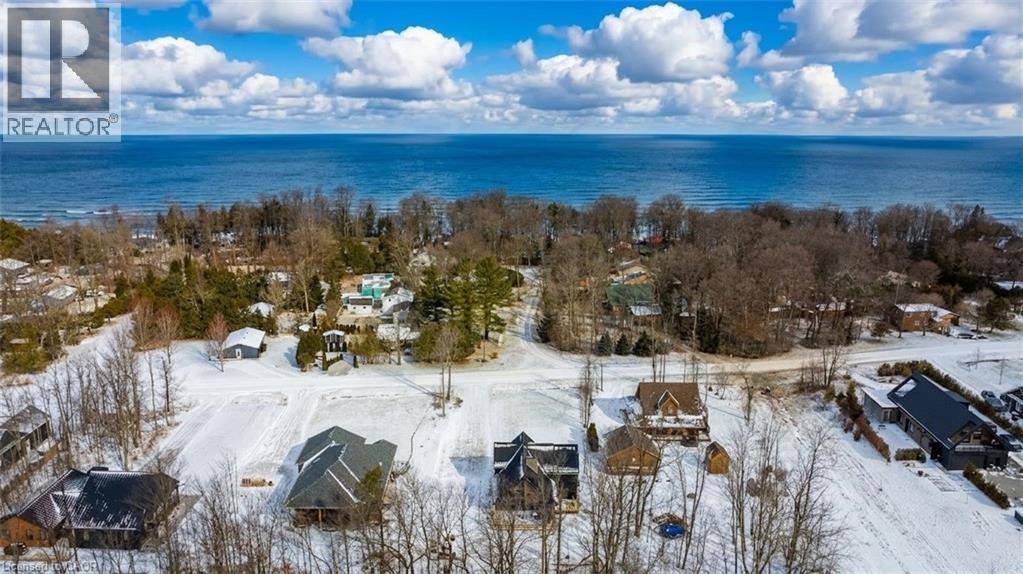 74362 Driftwood Drive, Bayfield, Ontario  N0M 1G0 - Photo 2 - 40816600