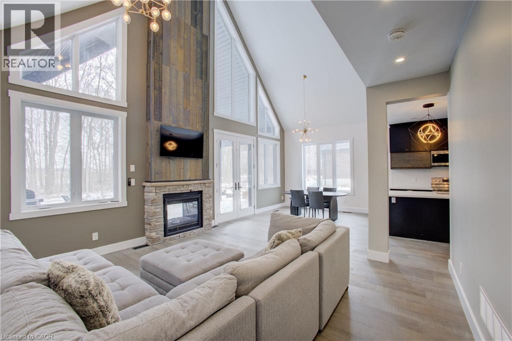 74362 Driftwood Drive, Bayfield, Ontario  N0M 1G0 - Photo 3 - 40816600