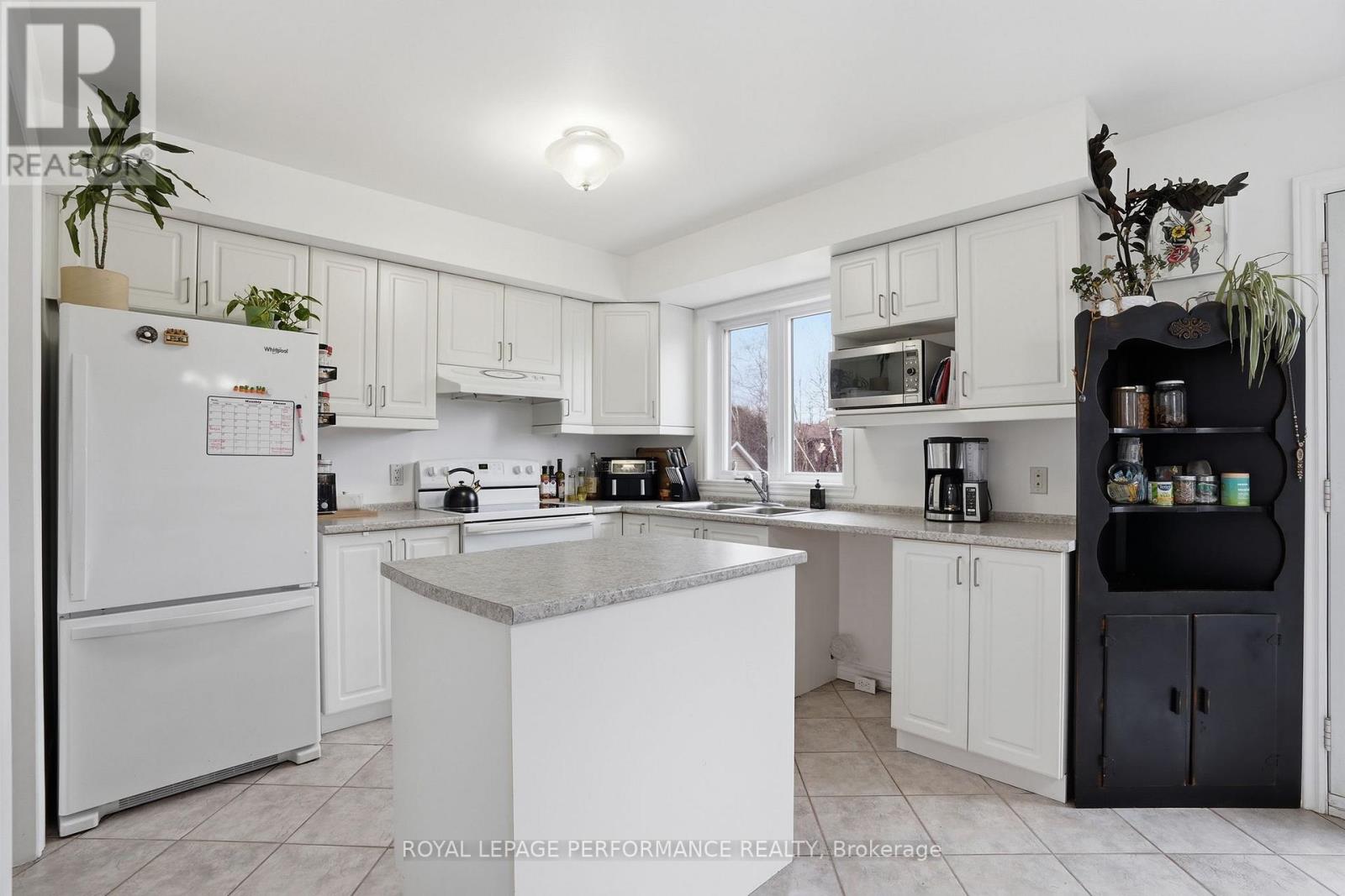 350 Higginson Street, Hawkesbury, Ontario  K6A 3W7 - Photo 15 - X12958194