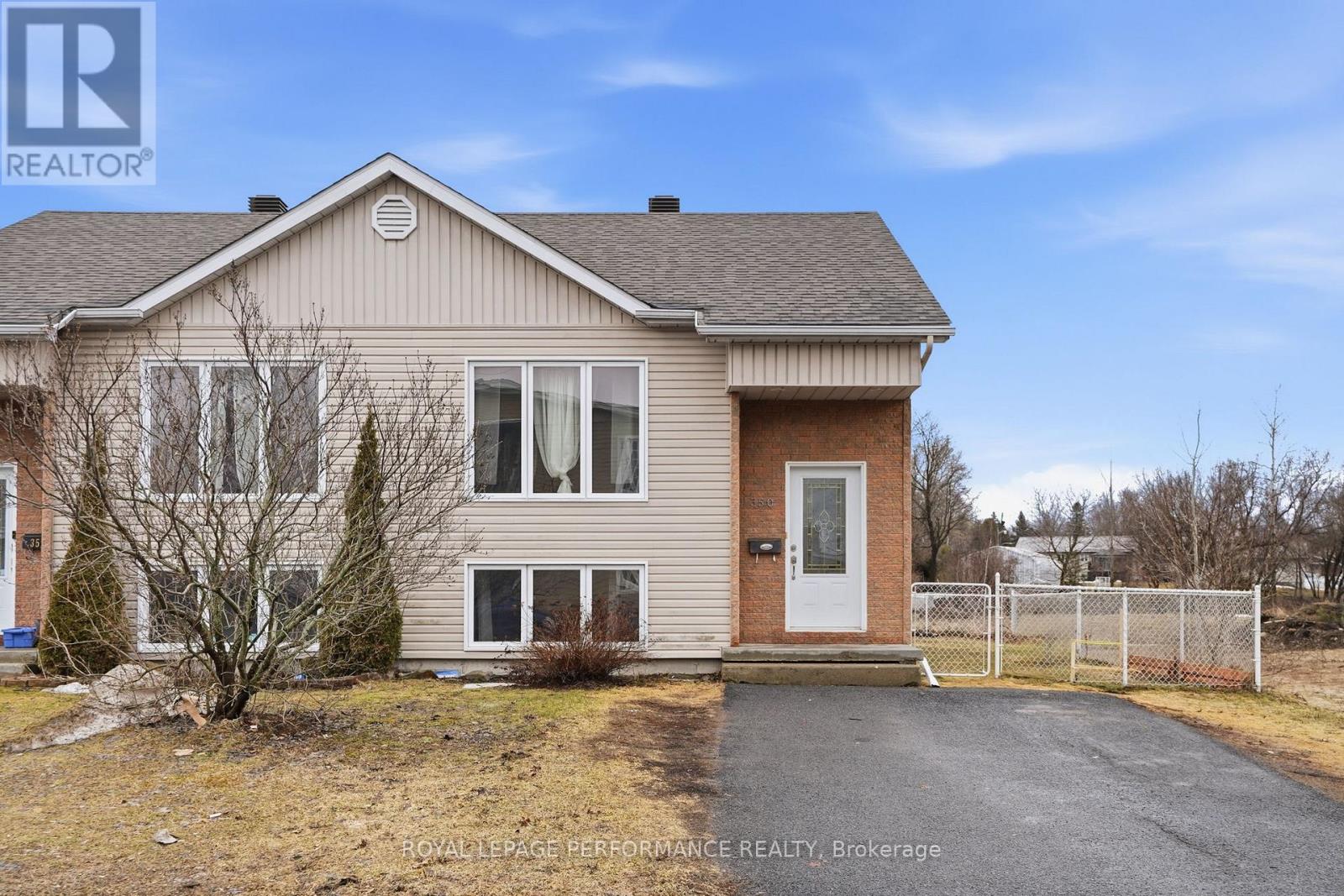 350 Higginson Street, Hawkesbury, Ontario  K6A 3W7 - Photo 2 - X12958194