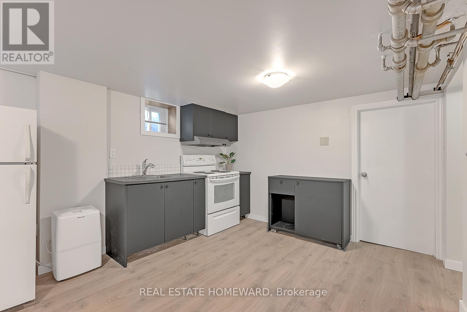 42 Bexhill Avenue, Toronto, Ontario  M1L 3B6 - Photo 7 - E12958190