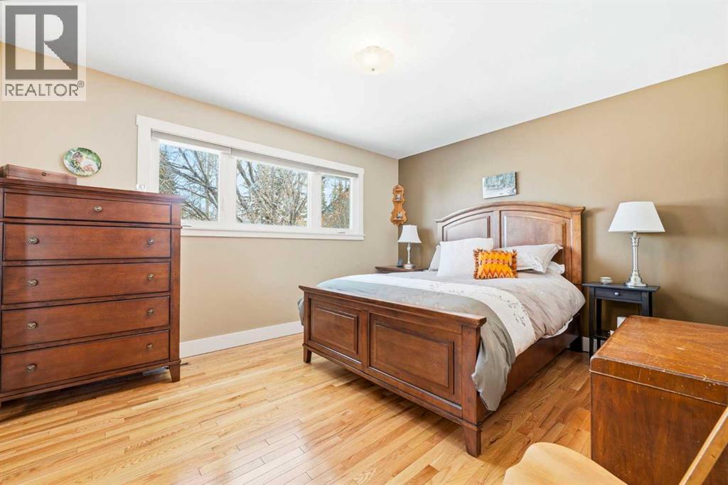 2724 Lougheed Drive SW, Calgary, Alberta  T3E 5T6 - Photo 20 - A2298102