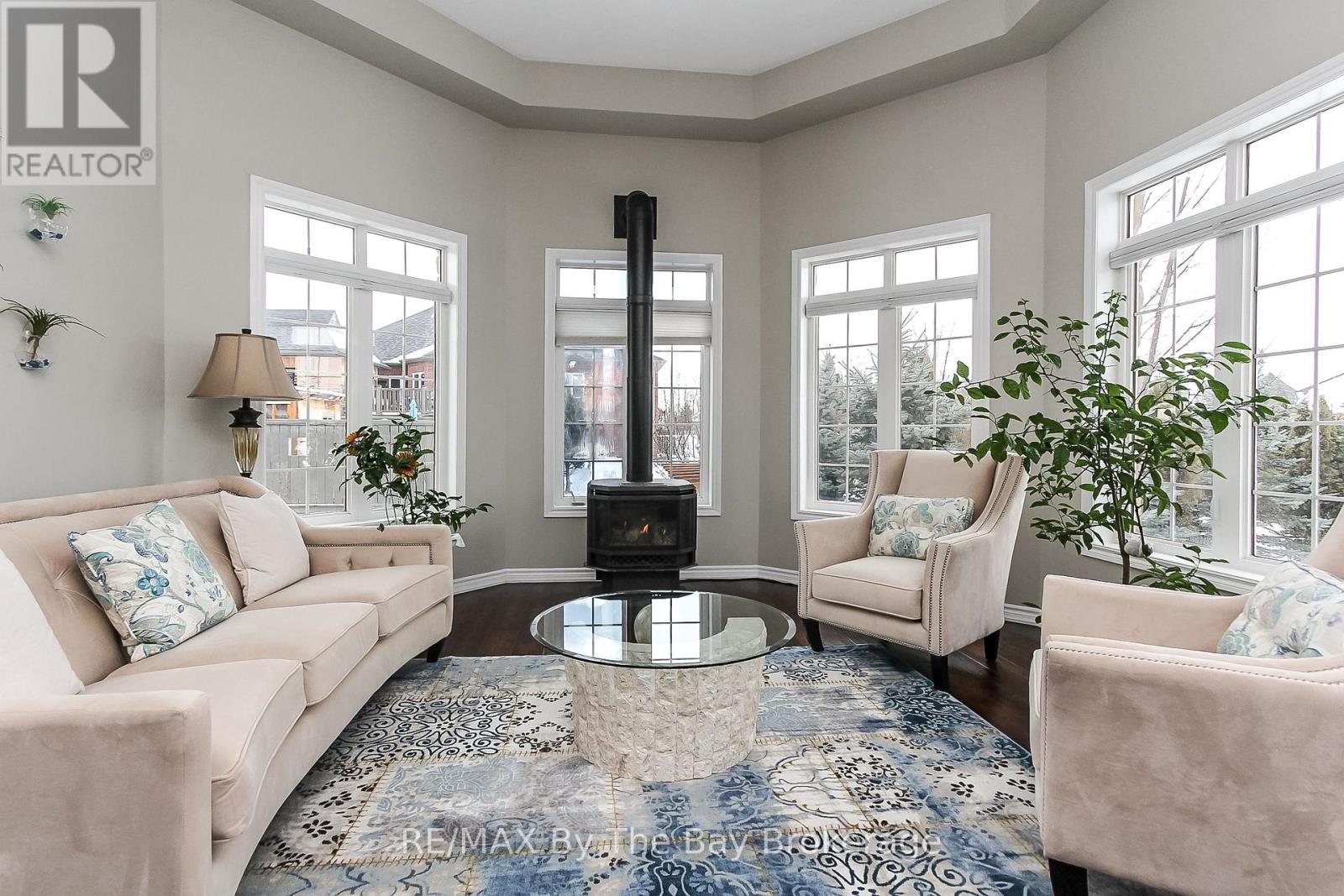 37 Walnut Drive, Wasaga Beach, Ontario  L9Z 0A8 - Photo 14 - S12837638