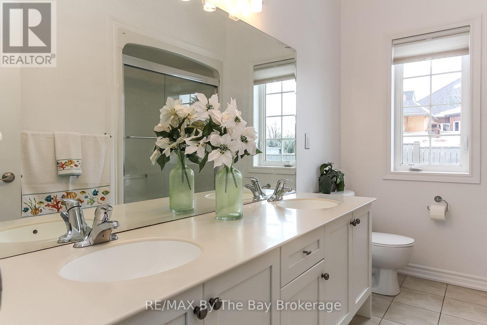 37 Walnut Drive, Wasaga Beach, Ontario  L9Z 0A8 - Photo 36 - S12837638