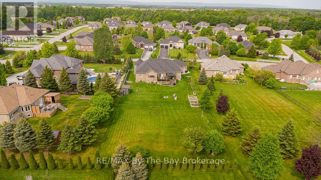 37 Walnut Drive, Wasaga Beach, Ontario  L9Z 0A8 - Photo 5 - S12837638