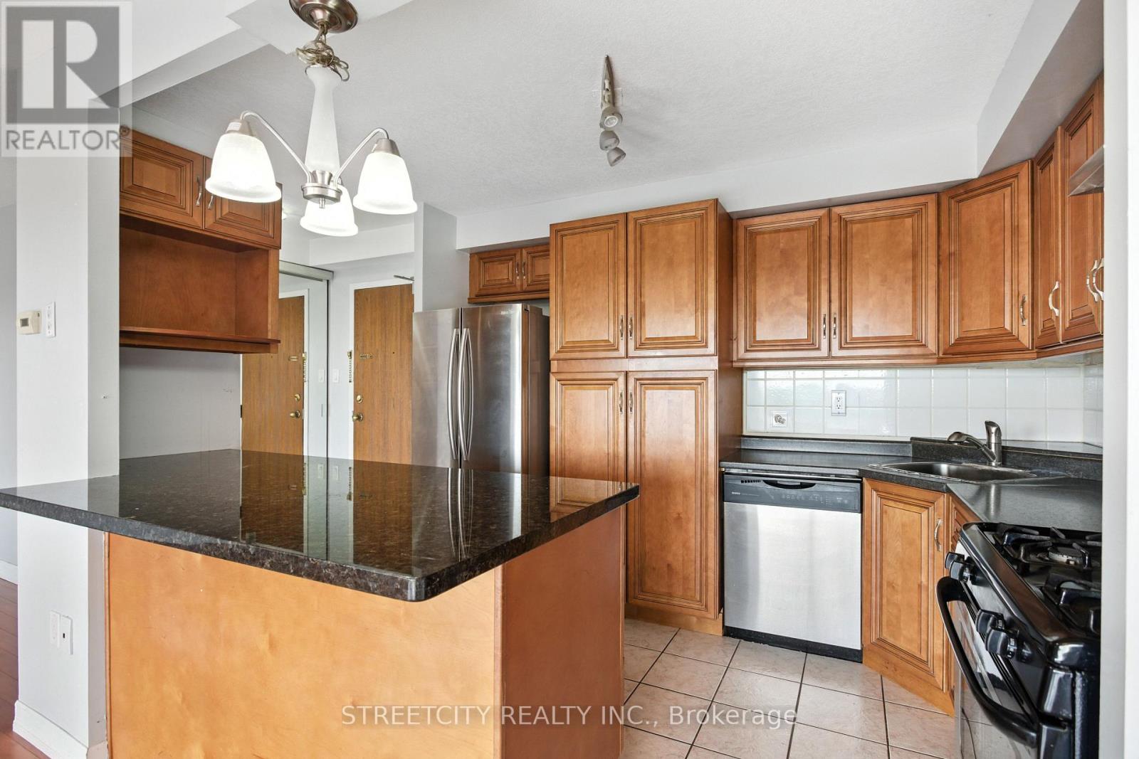 606 - 521 Riverside Road, London North (North P), Ontario  N6H 5E2 - Photo 9 - X12958202