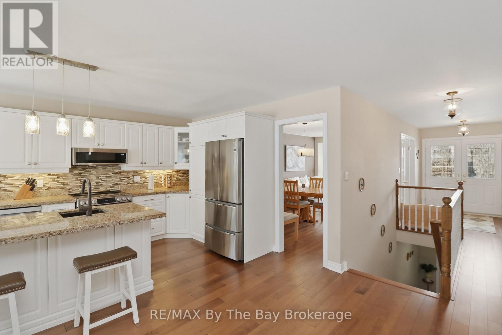 22 Britton Court, Wasaga Beach, Ontario  L9Z 1C1 - Photo 33 - S12864900