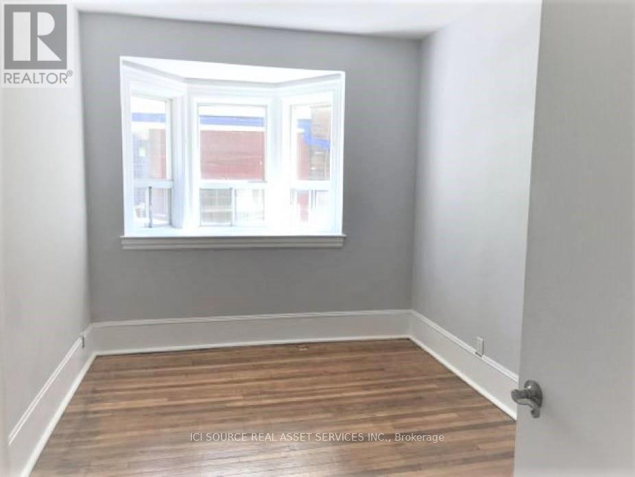 Main (1st) - 19 Tyndall Avenue, Toronto, Ontario  M6K 2E8 - Photo 9 - W12958212