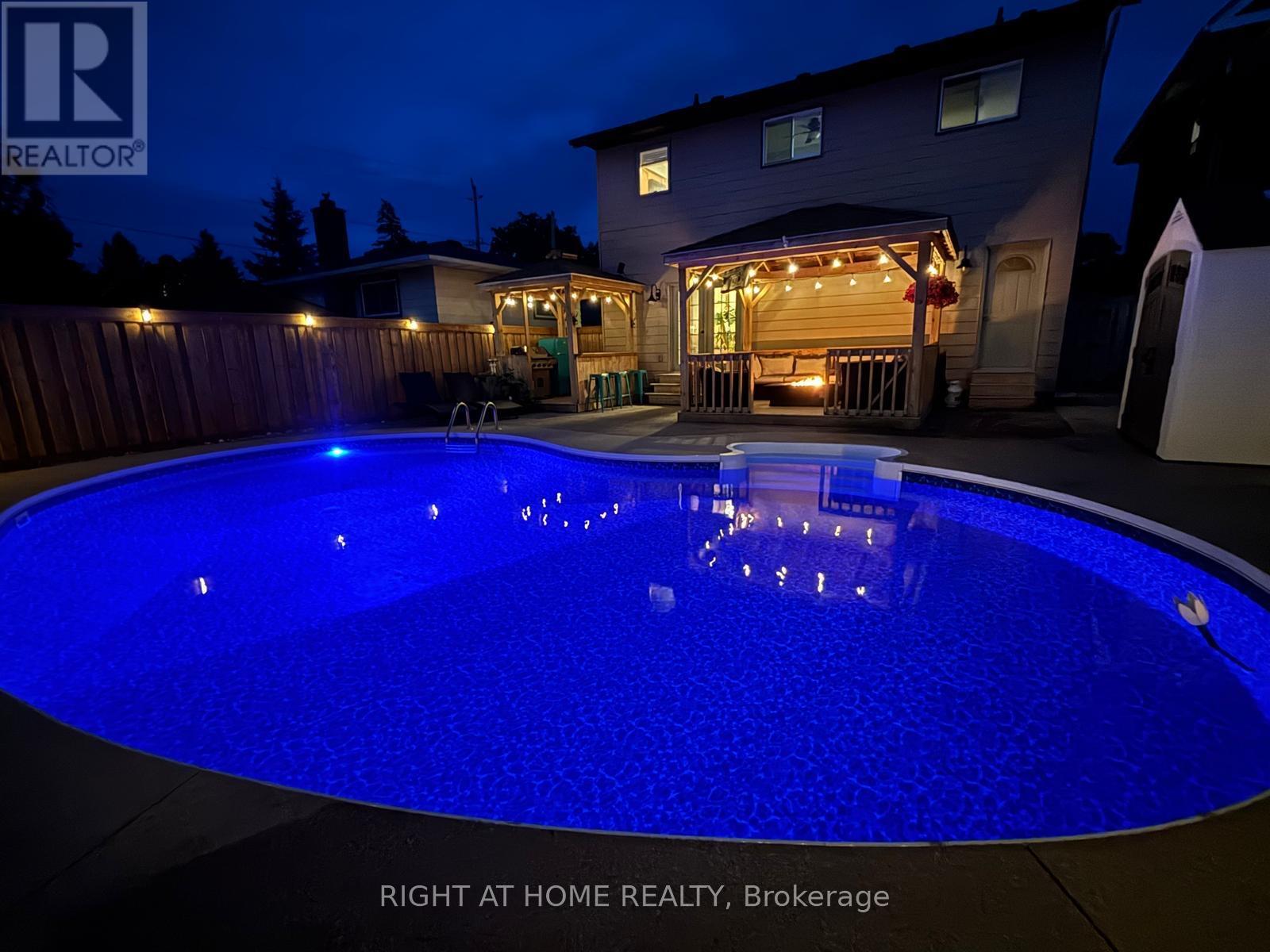 786 8th Street E, Owen Sound, Ontario  N4K 1L9 - Photo 2 - X12958210