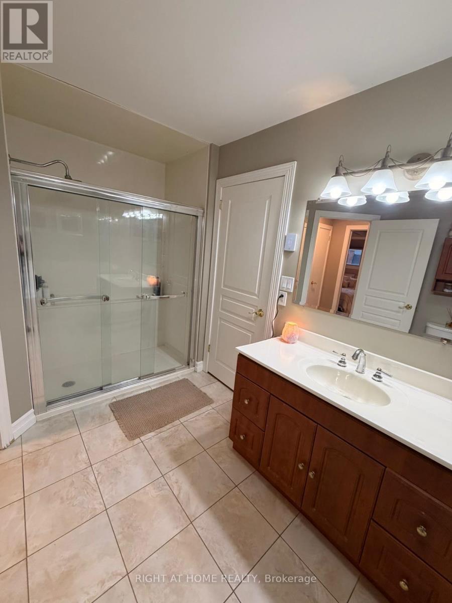 786 8th Street E, Owen Sound, Ontario  N4K 1L9 - Photo 9 - X12958210