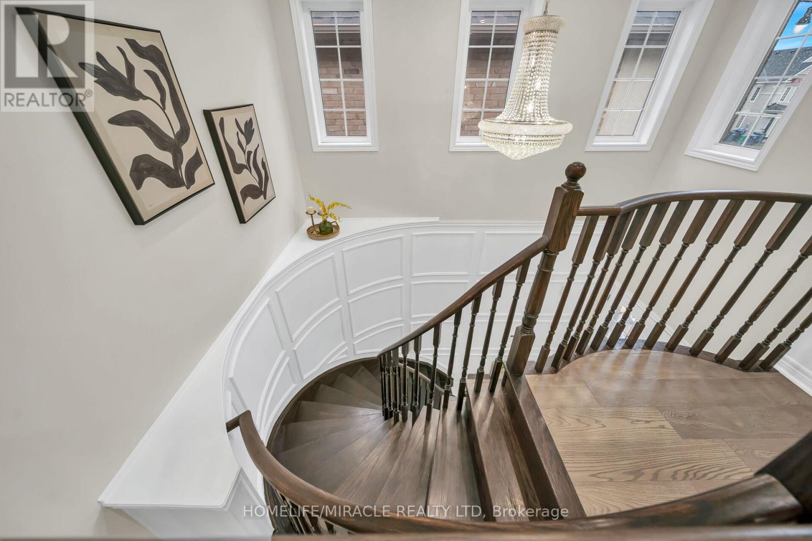 41 Hoxton Road, Brampton, Ontario L7A 4L5 - Photo 21 - W12950704