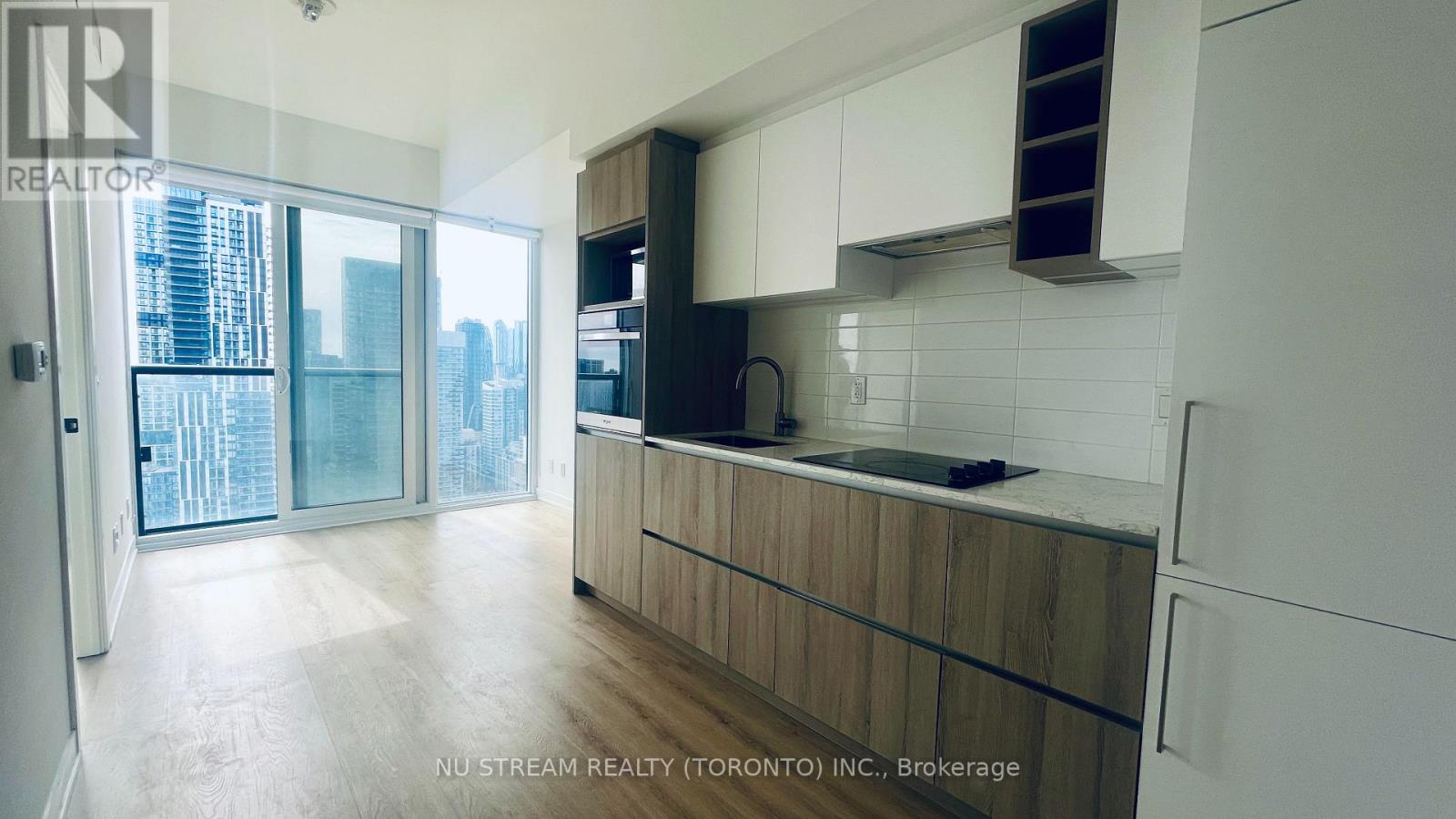 3517 - 319 Jarvis Street, Toronto, Ontario  M5B 0C8 - Photo 4 - C12958234