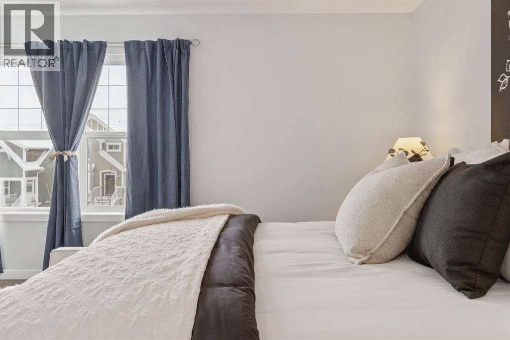 480 River Heights Green, Cochrane, Alberta  T4C 0S1 - Photo 12 - A2295294