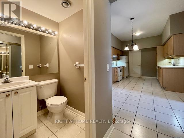 501 - 2506 Rutherford Road, Vaughan, Ontario  L4K 5N4 - Photo 10 - N12933570