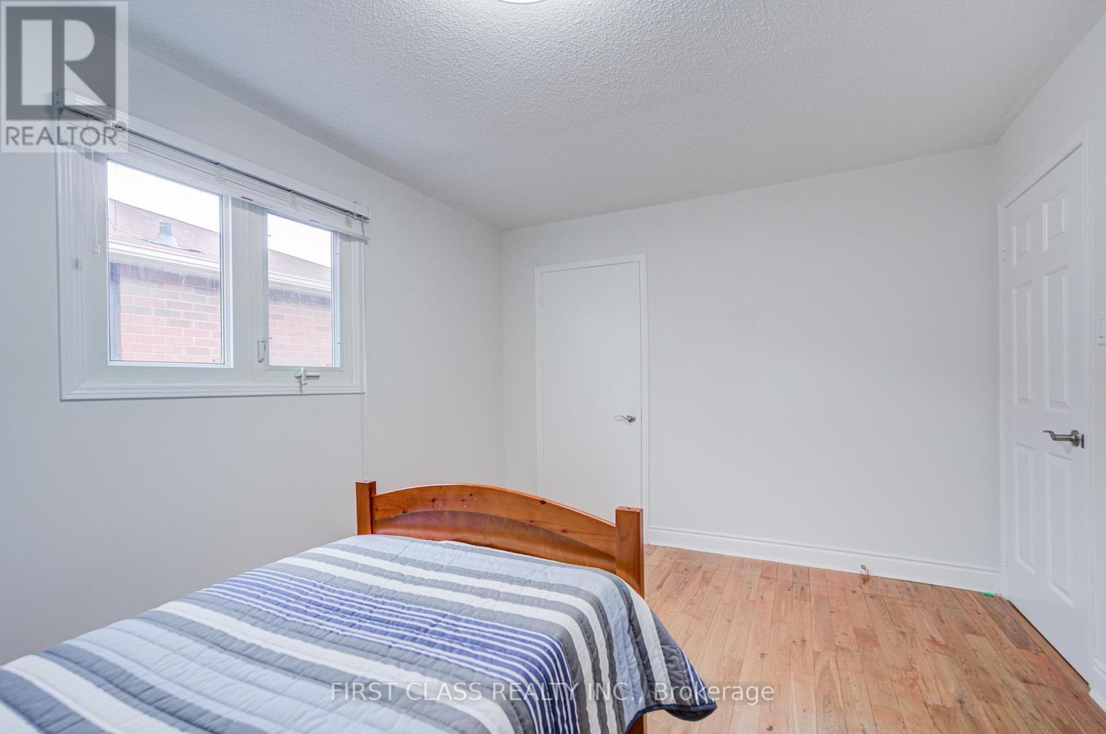 4503 Kimbermount Avenue, Mississauga, Ontario  L5M 4J4 - Photo 23 - W12958164