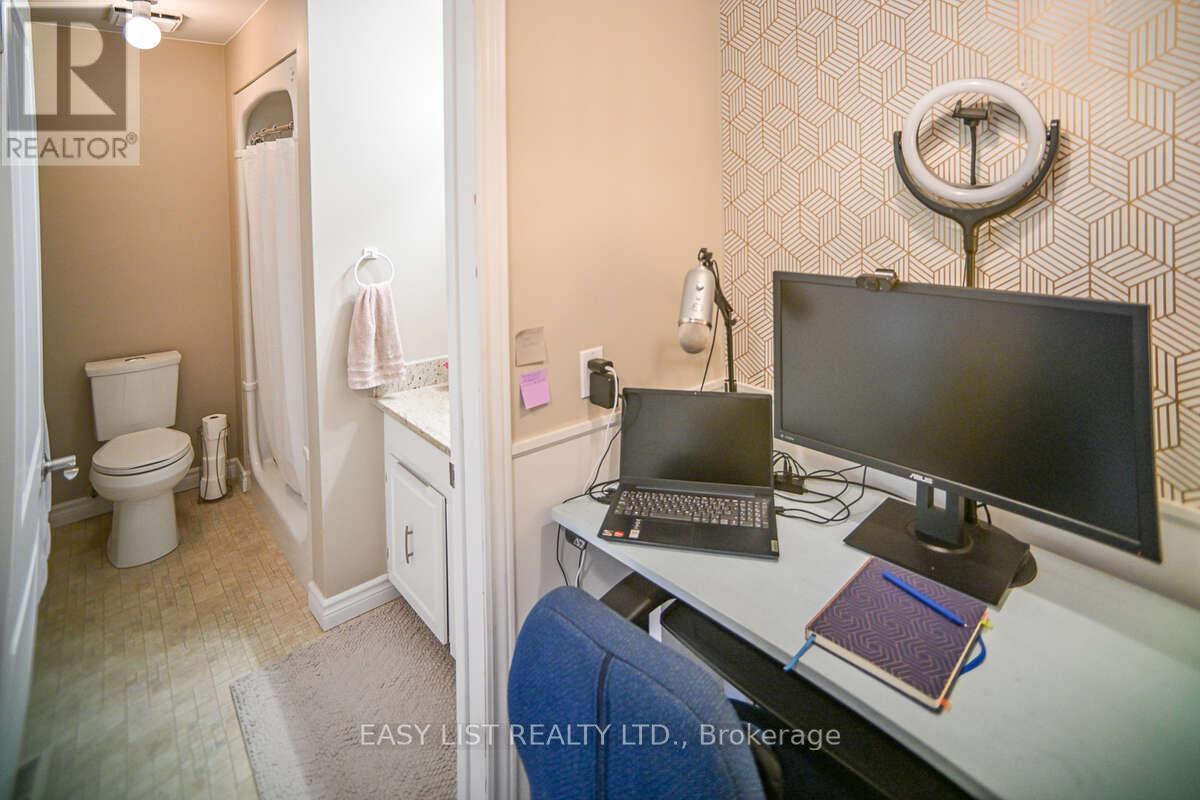 58 Pannell Lane, Strathroy-Caradoc, Ontario  N7G 2C6 - Photo 37 - X12958018