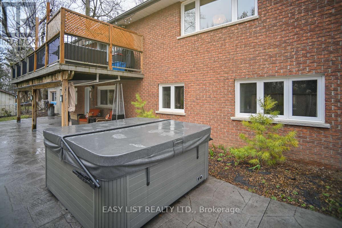 58 Pannell Lane, Strathroy-Caradoc, Ontario  N7G 2C6 - Photo 8 - X12958018