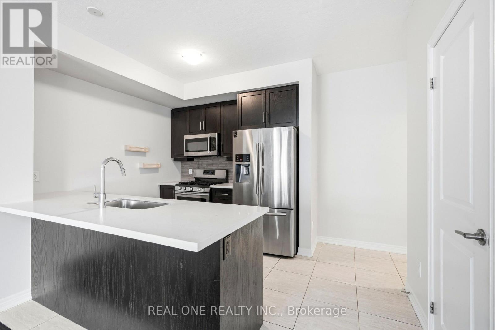 380 Cranbrook Common, Oakville, Ontario  L6H 0P8 - Photo 4 - W12958228