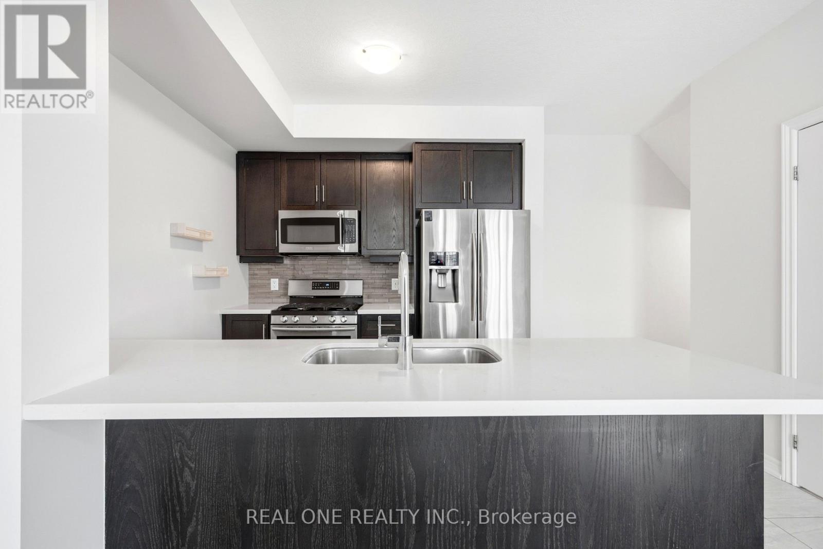 380 Cranbrook Common, Oakville, Ontario  L6H 0P8 - Photo 5 - W12958228