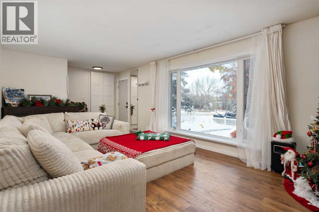 2 Grand Park Crescent, Camrose, Alberta  T4V 2K4 - Photo 2 - A2293653