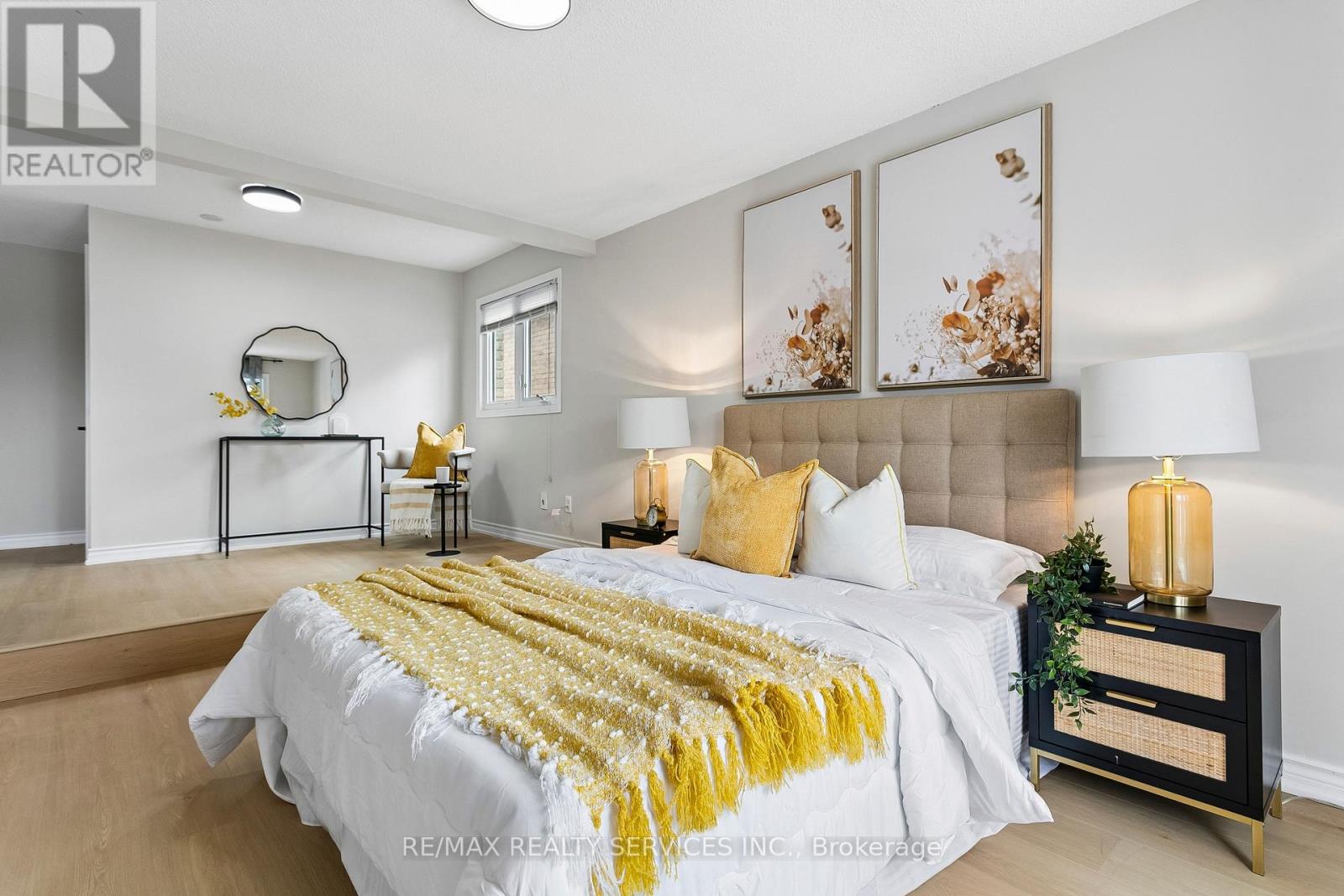 4291 Beacon Lane, Mississauga, Ontario  L5C 3V8 - Photo 36 - W12957560