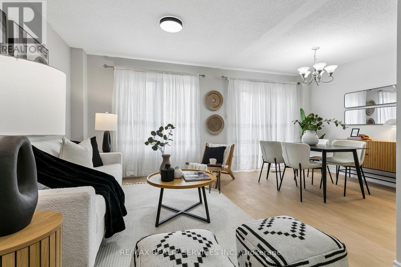 4291 Beacon Lane, Mississauga, Ontario  L5C 3V8 - Photo 21 - W12957560