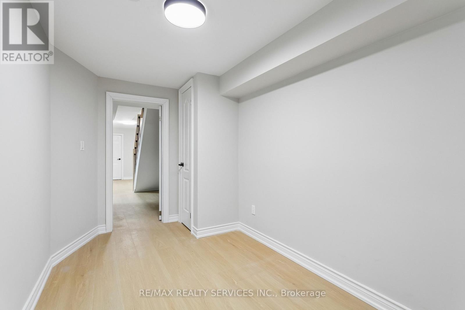 4291 Beacon Lane, Mississauga, Ontario  L5C 3V8 - Photo 44 - W12957560