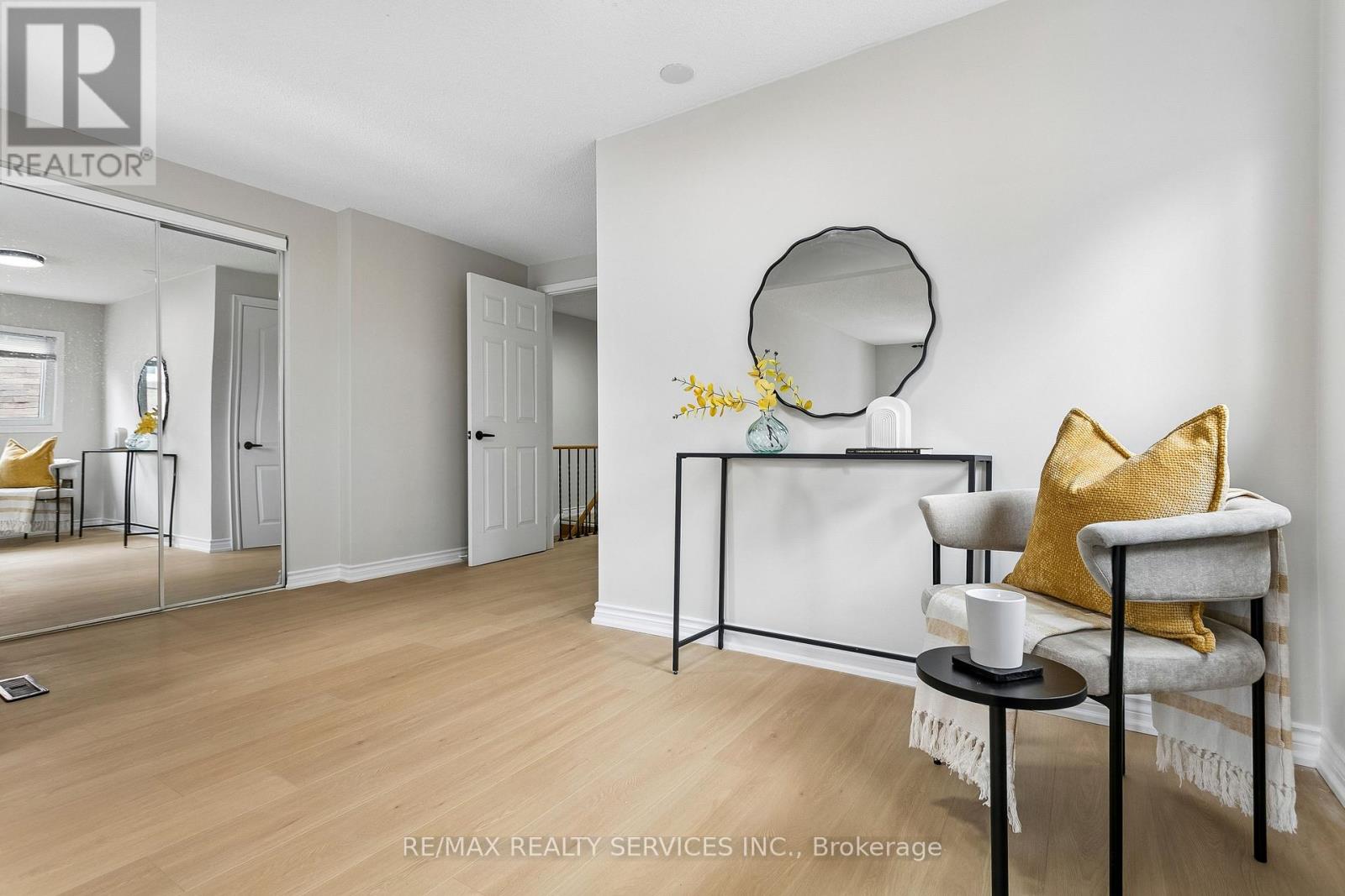 4291 Beacon Lane, Mississauga, Ontario  L5C 3V8 - Photo 38 - W12957560