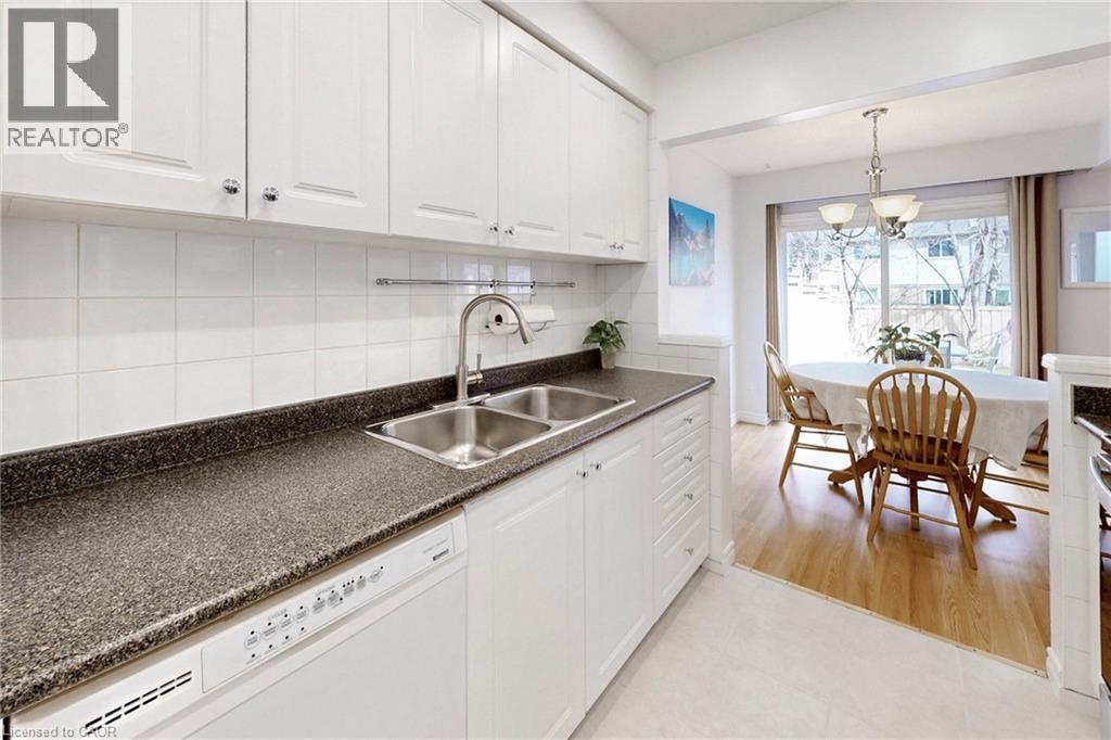 3489 Woodhurst Crescent, Mississauga, Ontario  L5L 1N3 - Photo 11 - 40817683