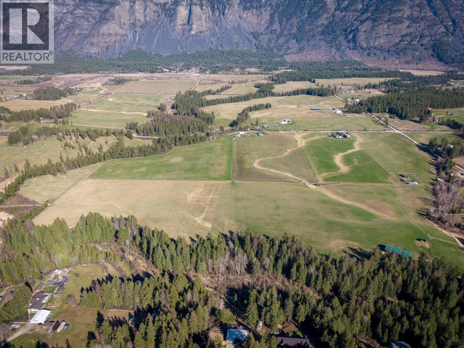 819 & 822 Sinclair Road, Creston, British Columbia  V0B 1G2 - Photo 59 - 10382022