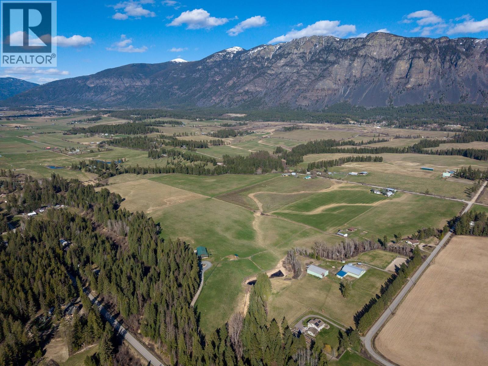 819 & 822 Sinclair Road, Creston, British Columbia  V0B 1G2 - Photo 56 - 10382022