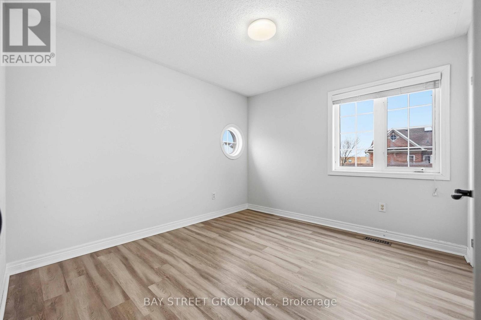 5 Tottenham Court, Markham, Ontario  L6B 1H5 - Photo 19 - N12956506