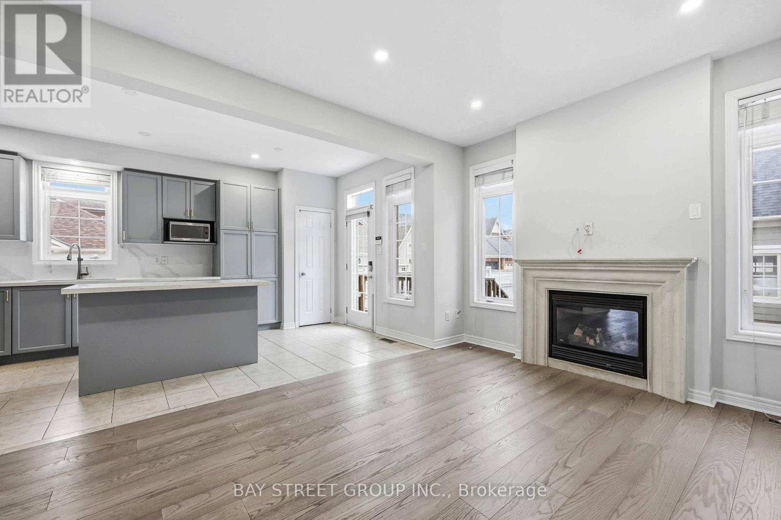 5 Tottenham Court, Markham, Ontario  L6B 1H5 - Photo 12 - N12956506