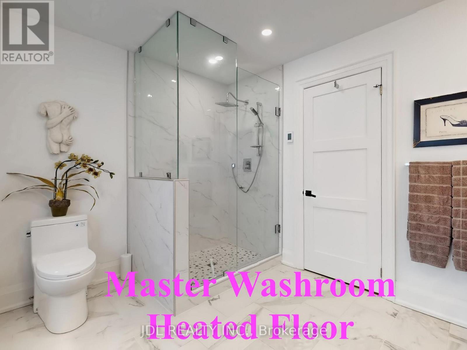 11 Hedge Road, Georgina, Ontario  L0E 1R0 - Photo 14 - N12958248