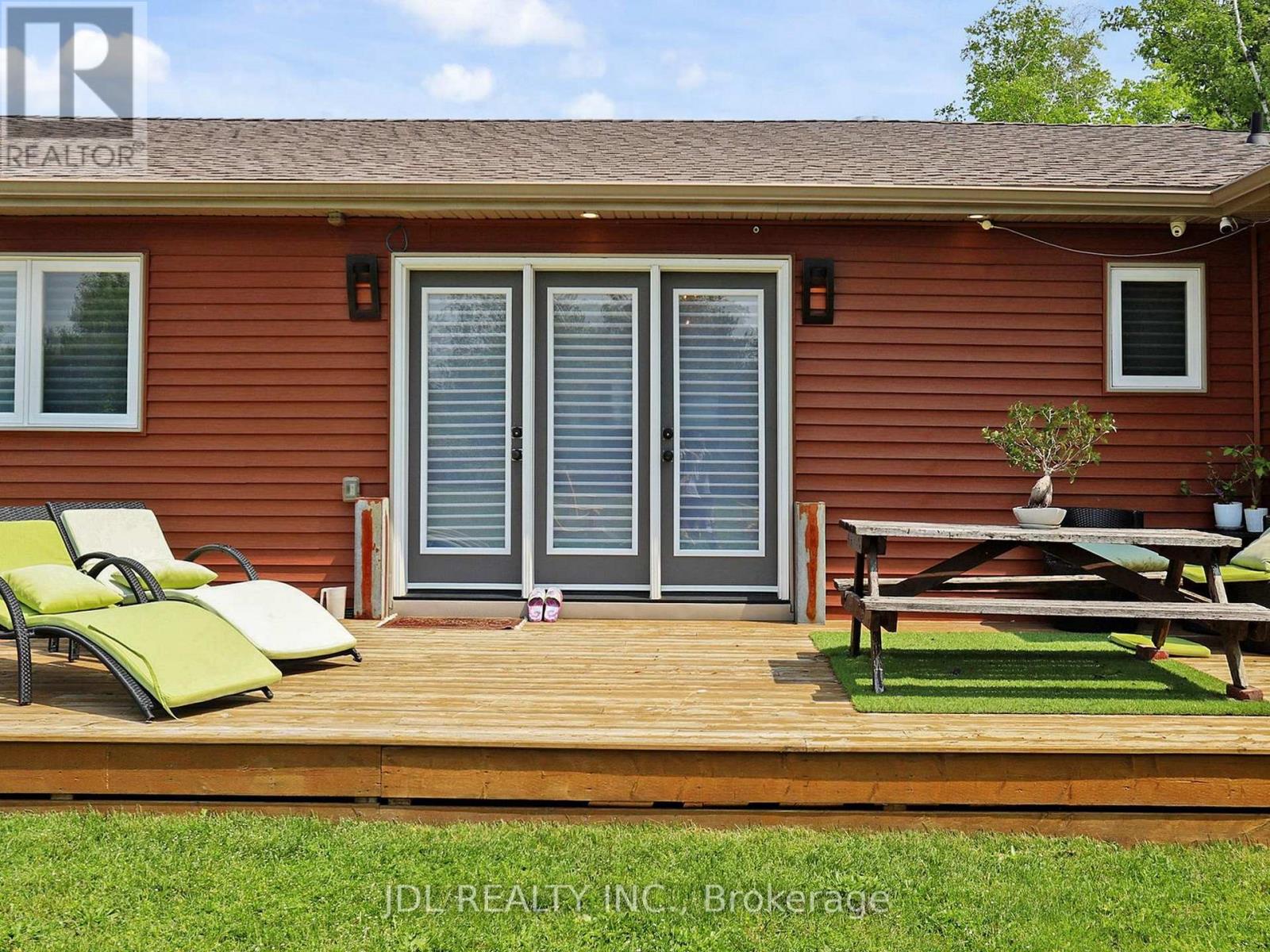 11 Hedge Road, Georgina, Ontario  L0E 1R0 - Photo 24 - N12958248