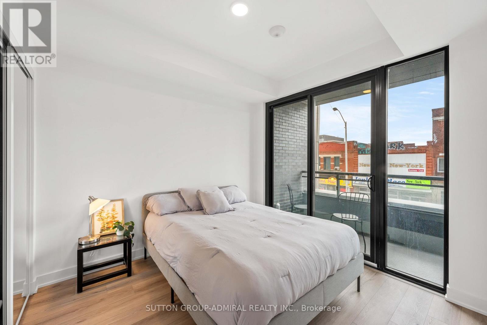 207 - 758 Dovercourt Road, Toronto, Ontario  M6H 2X2 - Photo 11 - W12958246