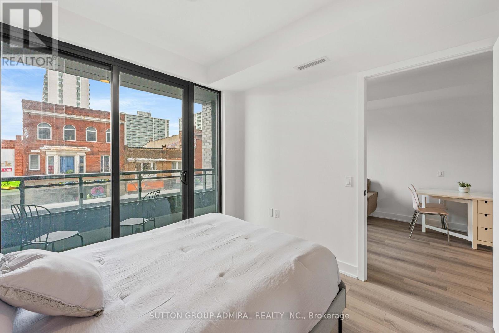 207 - 758 Dovercourt Road, Toronto, Ontario  M6H 2X2 - Photo 13 - W12958246