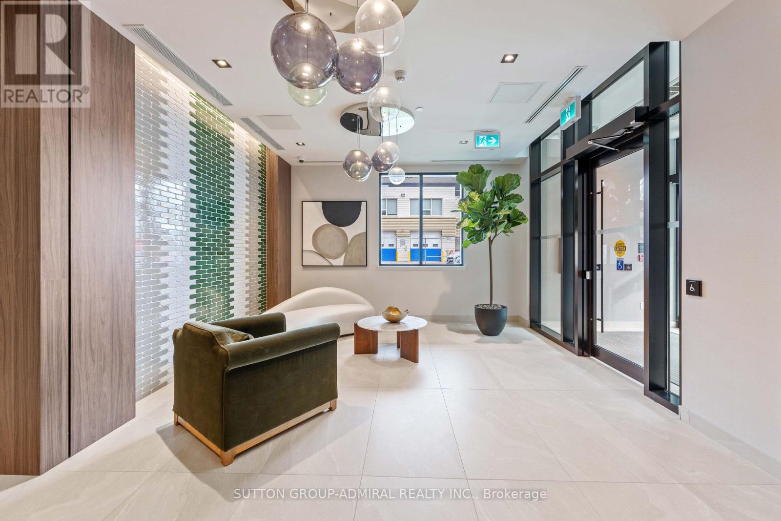 207 - 758 Dovercourt Road, Toronto, Ontario  M6H 2X2 - Photo 3 - W12958246