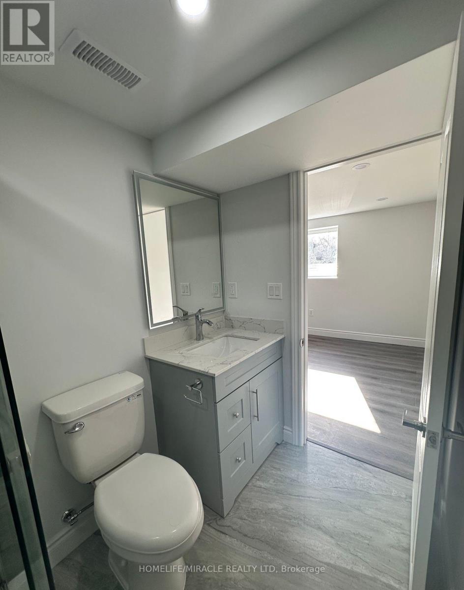 Bsmt - 45 Elmvale Crescent, Toronto, Ontario  M9V 2B8 - Photo 15 - W12958252