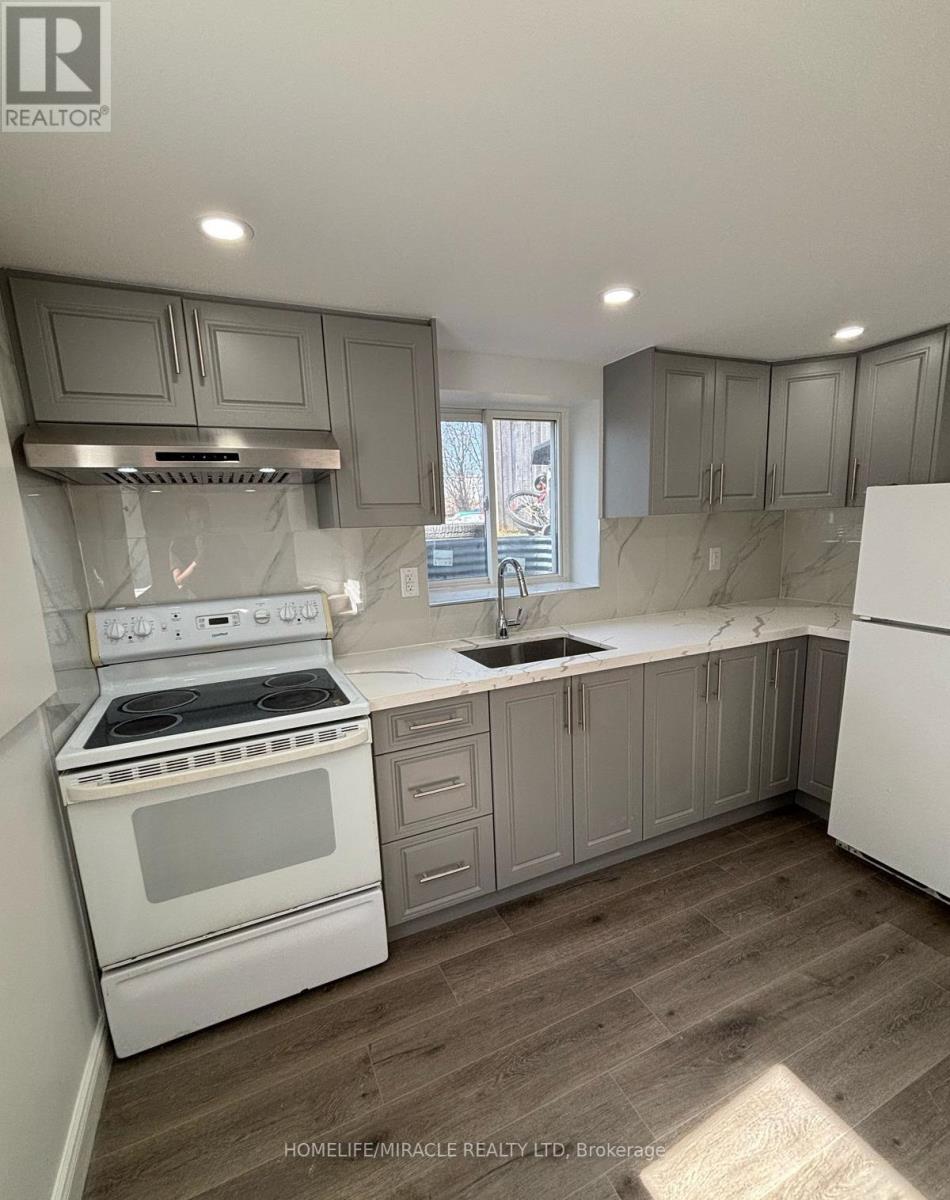 Bsmt - 45 Elmvale Crescent, Toronto, Ontario  M9V 2B8 - Photo 7 - W12958252