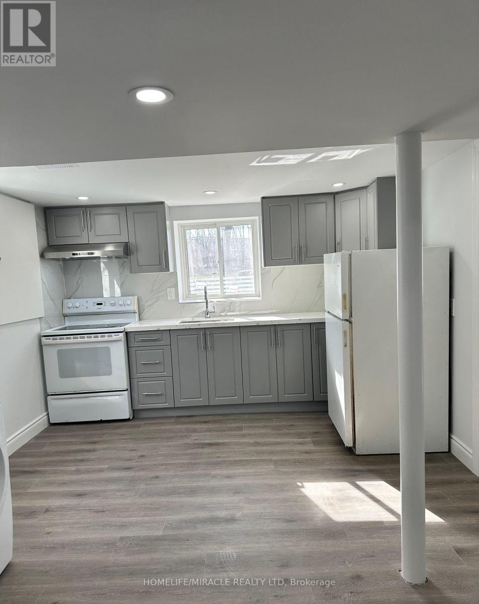 Bsmt - 45 Elmvale Crescent, Toronto, Ontario  M9V 2B8 - Photo 8 - W12958252