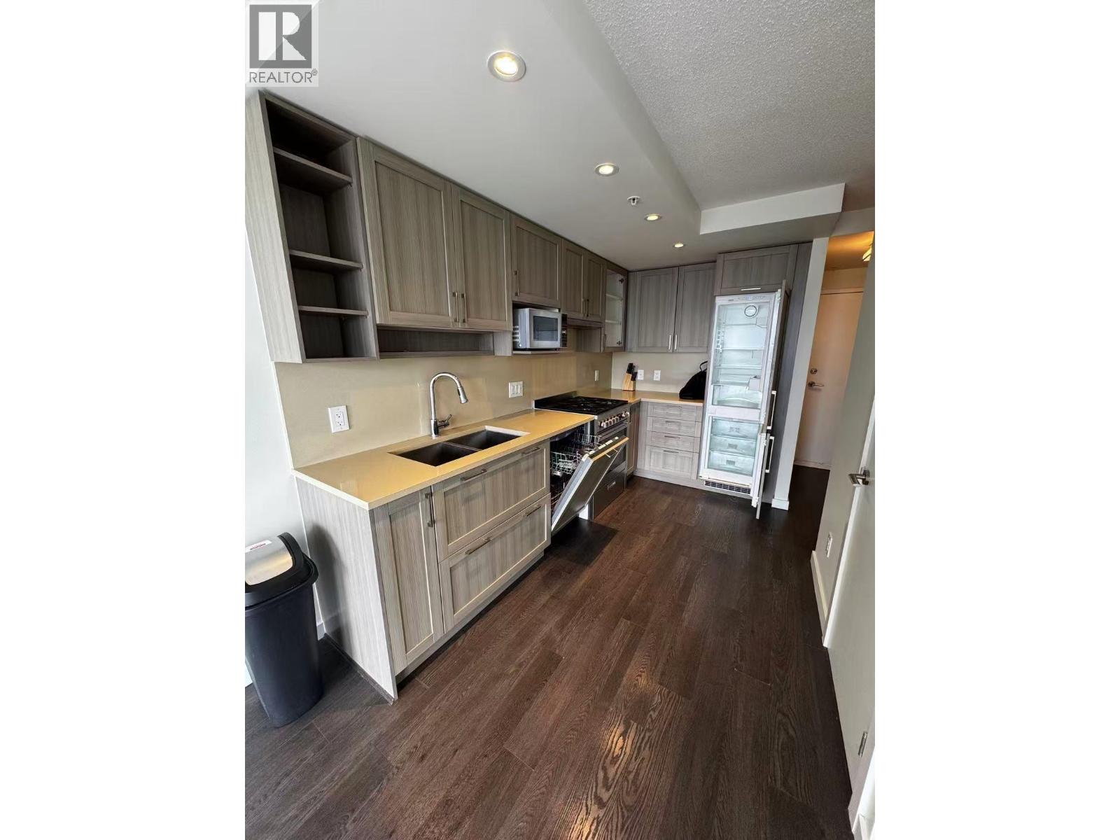 2808 5665 BOUNDARY ROAD, Vancouver, British Columbia